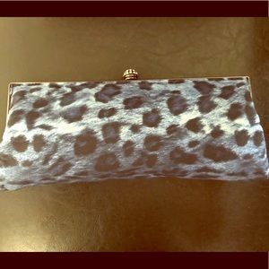 Simon Chang blue animal print clutch w/chain strap